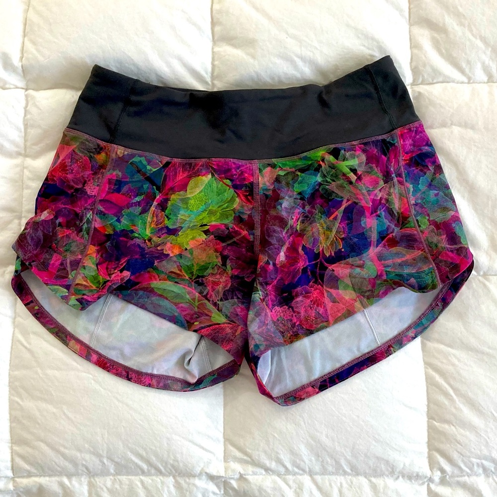 Lulu Speed Up Mid-Rise 4” Short